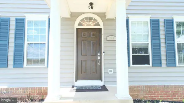 308 BRADDOCK ST, Charles Town, WV 25414