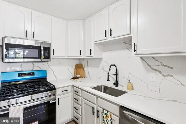 1731 GAINESVILLE ST SE #201, Washington, DC 20020