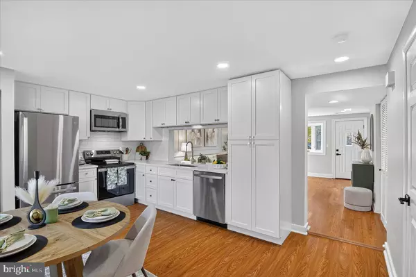 3681 MASTHEAD TRL, Triangle, VA 22172