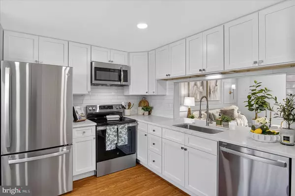 3681 MASTHEAD TRL, Triangle, VA 22172