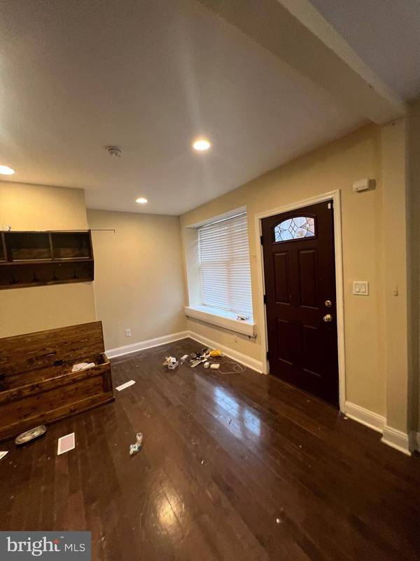 4243 DIX ST NE, Washington, DC 20019