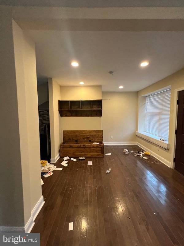 4243 DIX ST NE, Washington, DC 20019