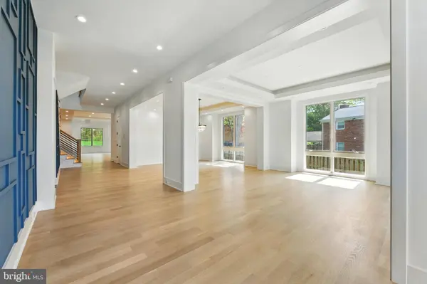 103 SAINT ANDREWS DR NE, Vienna, VA 22180