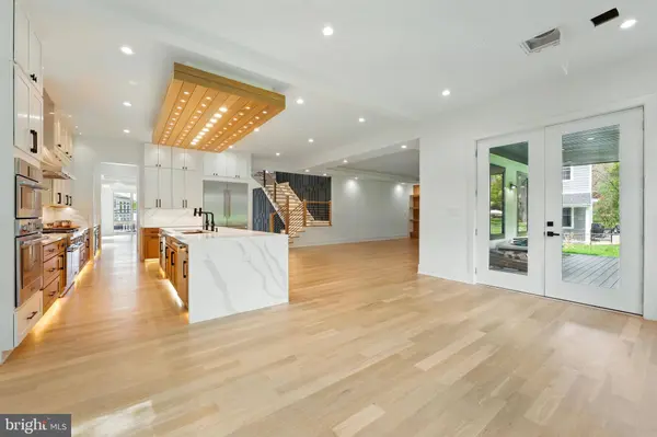 103 SAINT ANDREWS DR NE, Vienna, VA 22180