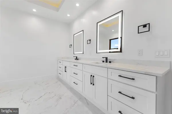 1920 HILEMAN RD, Falls Church, VA 22043