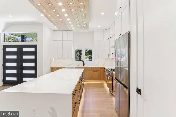 5206 FERNDALE ST, Springfield, VA 22151