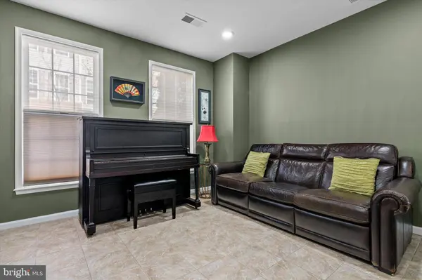 22650 GRAY FALCON, Ashburn, VA 20148