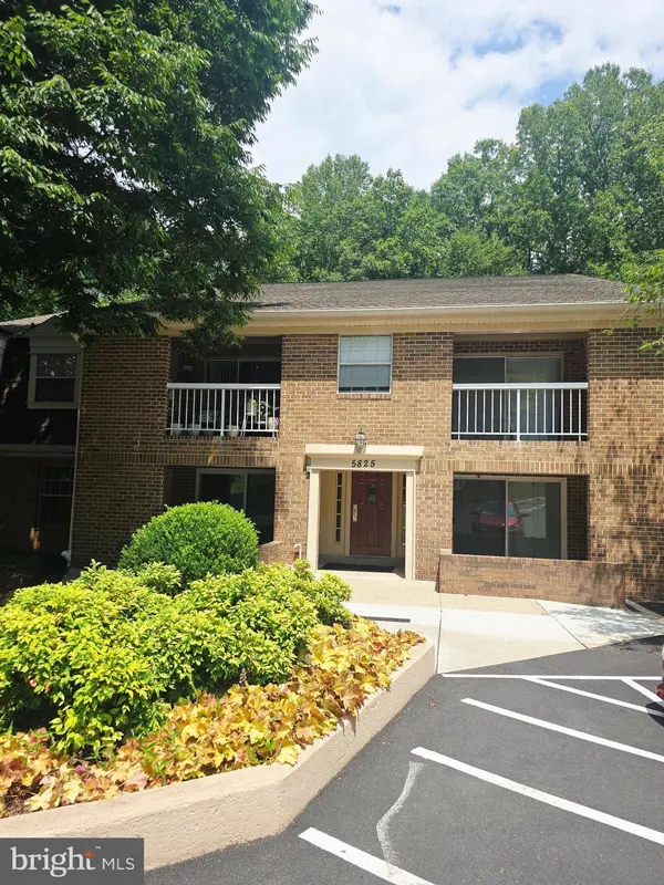 5825 COVE LANDING RD #101, Burke, VA 22015