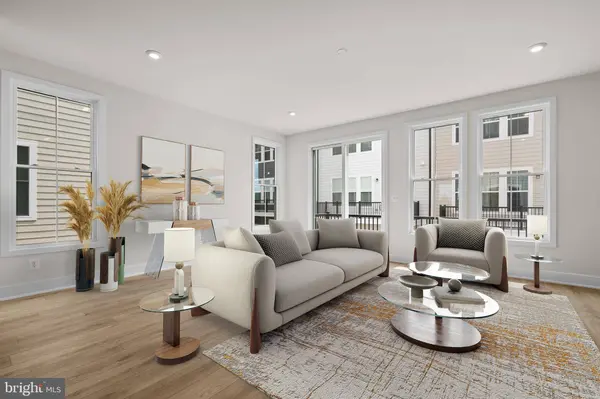 13922 AVIATION PL, Herndon, VA 20171