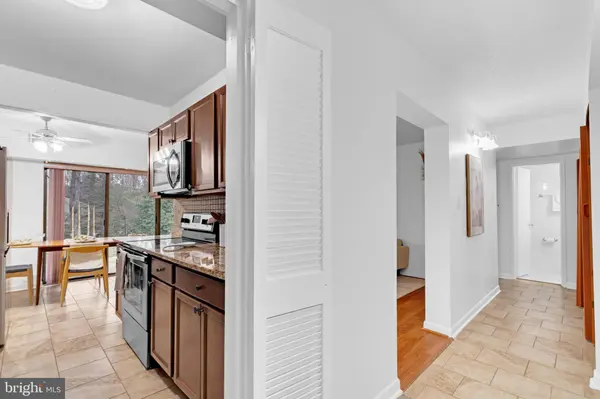 11637 STONEVIEW SQ #83/2B, Reston, VA 20191