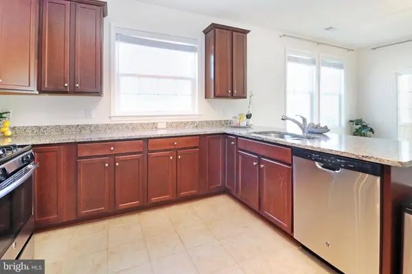 24620 BYRNE MEADOW SQ #300, Aldie, VA 20105