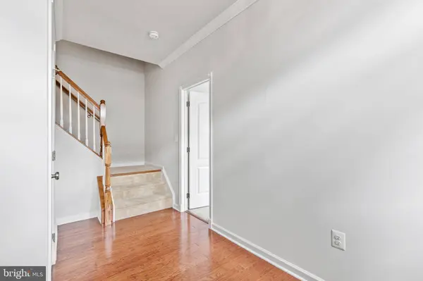 43247 LOUDOUN RESERVE DR, Ashburn, VA 20148