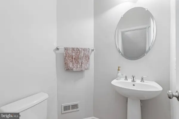 43247 LOUDOUN RESERVE DR, Ashburn, VA 20148