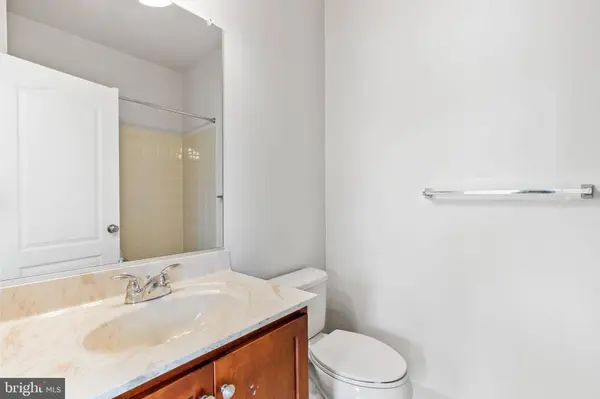 43247 LOUDOUN RESERVE DR, Ashburn, VA 20148