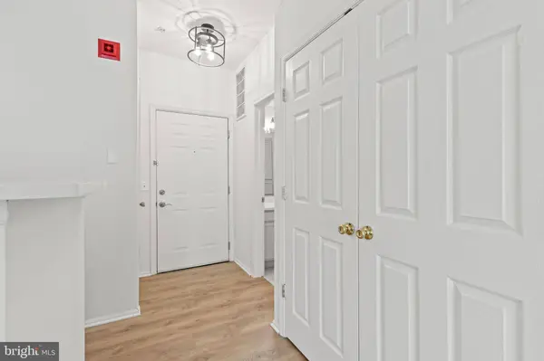 1530 SPRING GATE DR #9106, Mclean, VA 22102