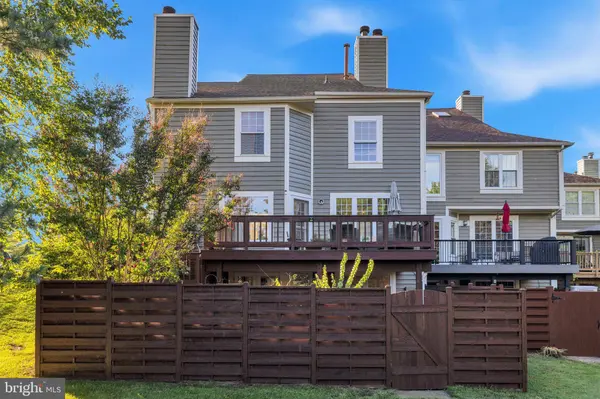 21178 WILDFLOWER SQ, Ashburn, VA 20147