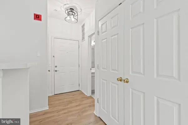 1530 SPRING GATE DR #9106, Mclean, VA 22102