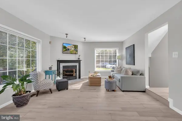 21178 WILDFLOWER SQ, Ashburn, VA 20147