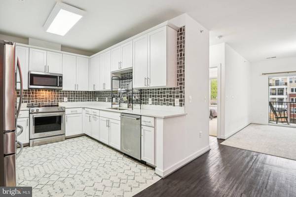 9430 SILVER KING CT #410, Fairfax, VA 22031