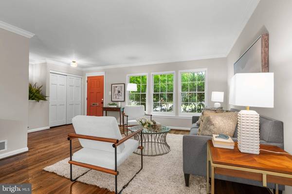 703 N NAYLOR ST, Alexandria, VA 22304