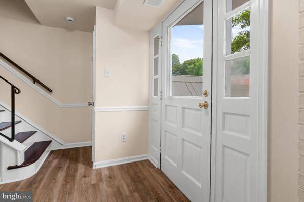 8113 PINELAKE CT, Alexandria, VA 22309