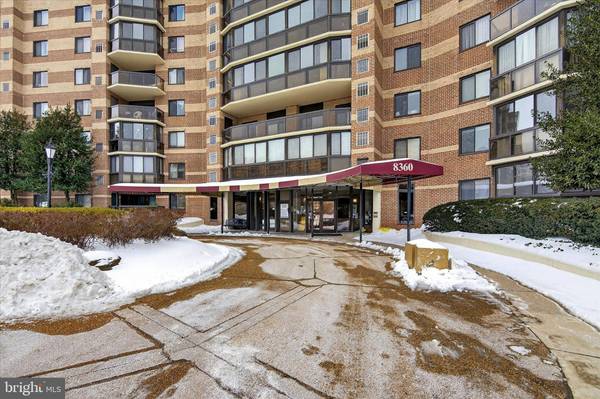 8360 GREENSBORO DR #216, Mclean, VA 22102