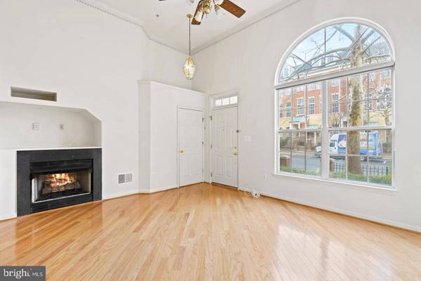 1925 CRESCENT PARK DR #105A, Reston, VA 20190