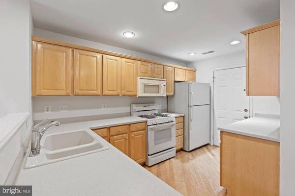 1925 CRESCENT PARK DR #105A, Reston, VA 20190