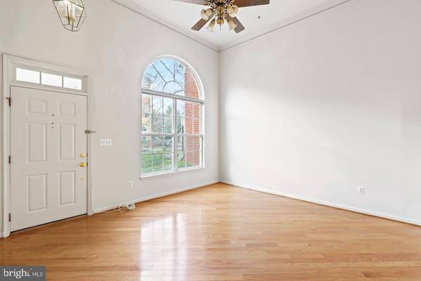 1925 CRESCENT PARK DR #105A, Reston, VA 20190