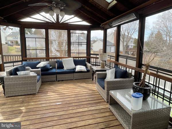 107 COUNTRY RD, Sterling, VA 20165