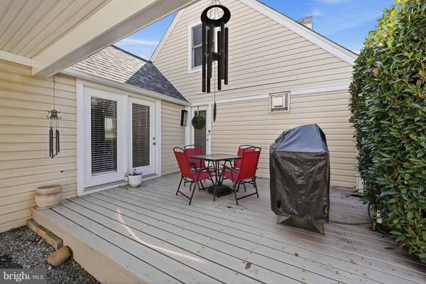 415 S JEFFERSON ST, Arlington, VA 22204