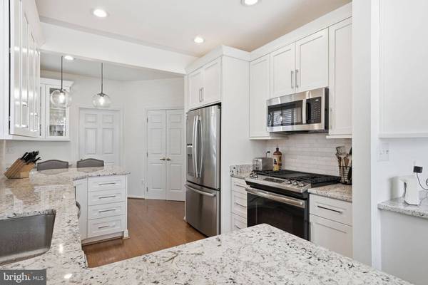 6828 DERBY RUN WAY, Gainesville, VA 20155