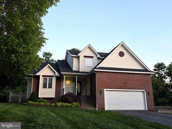 102 FORTRESS DR, Winchester, VA 22603