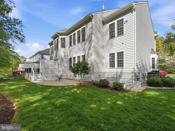7805 ROSE GARDEN LN, Springfield, VA 22153