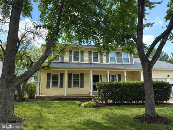 8878 SWEETBRIAR ST, Manassas, VA 20110