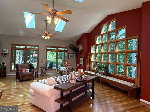 8109 COUNSELOR RD, Manassas, VA 20112