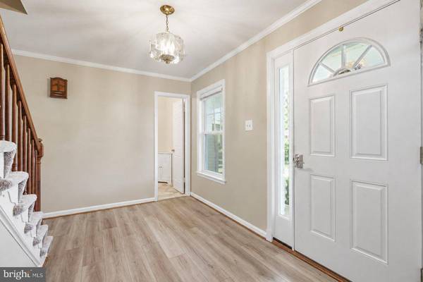 8878 SWEETBRIAR ST, Manassas, VA 20110