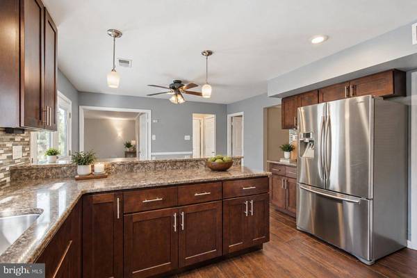 8878 SWEETBRIAR ST, Manassas, VA 20110