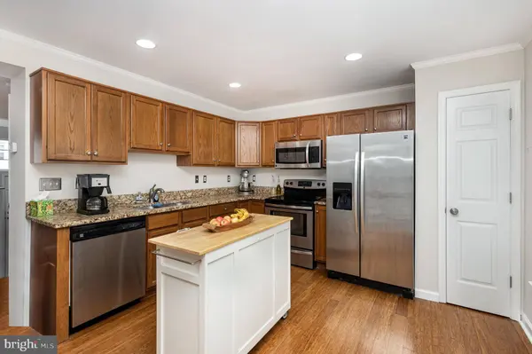 35869 DEVON PARK SQ, Round Hill, VA 20141