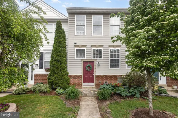 35869 DEVON PARK SQ, Round Hill, VA 20141