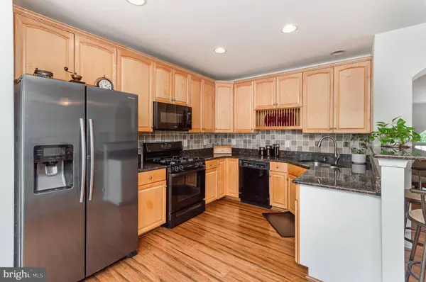 26119 NIMBLETON SQ, Chantilly, VA 20152