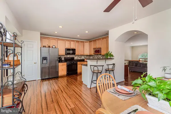 26119 NIMBLETON SQ, Chantilly, VA 20152