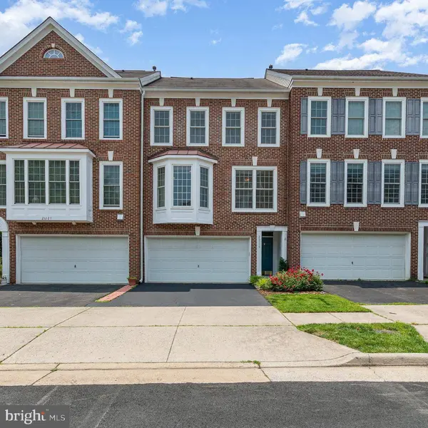 26119 NIMBLETON SQ, Chantilly, VA 20152