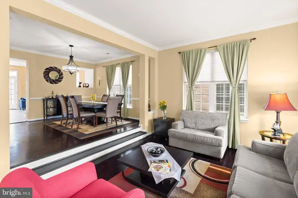 42496 LEGACY PARK DR, Brambleton, VA 20148