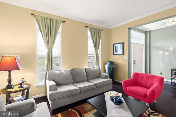 42496 LEGACY PARK DR, Brambleton, VA 20148