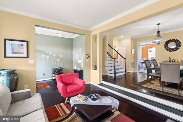 42496 LEGACY PARK DR, Brambleton, VA 20148