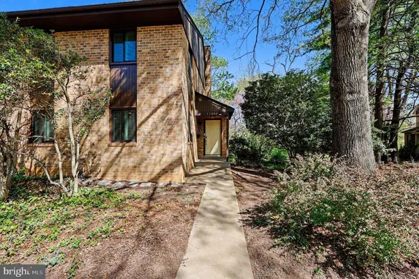 11040 SAFFOLD WAY, Reston, VA 20190