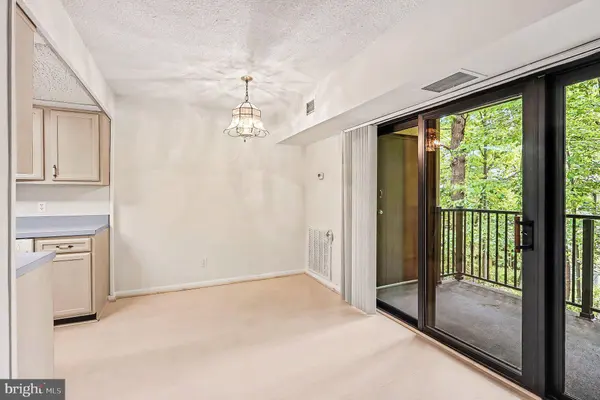 2247 CASTLE ROCK SQ #12C, Reston, VA 20191