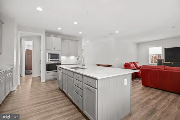 8005 ASHFORD DR, Fredericksburg, VA 22407