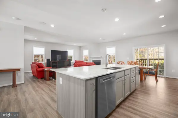 8005 ASHFORD DR, Fredericksburg, VA 22407